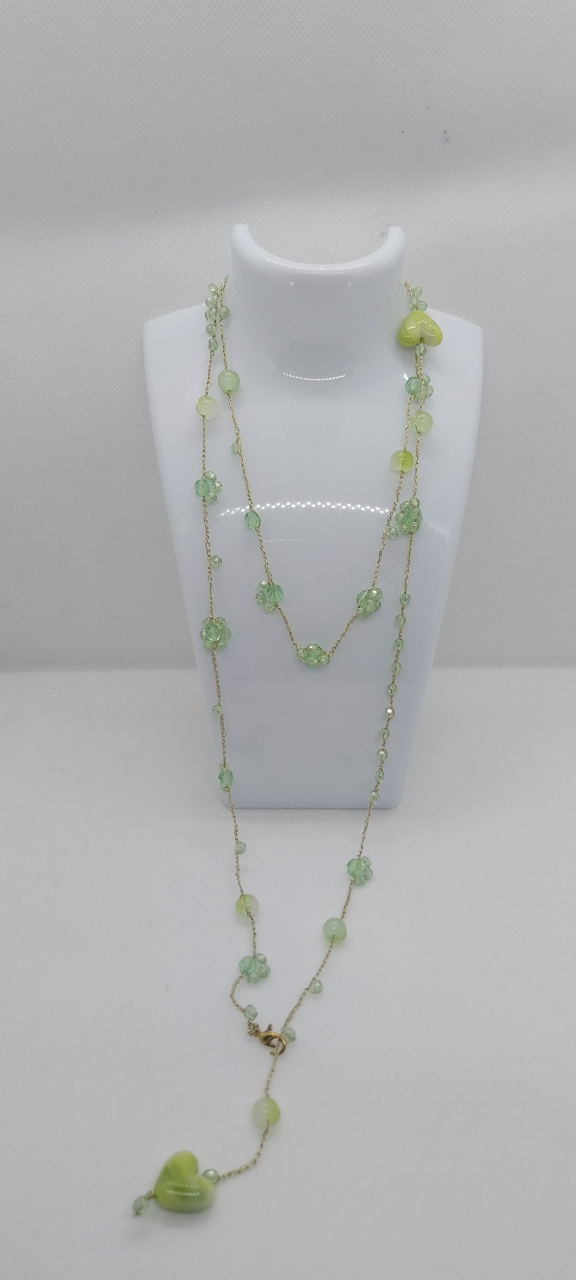 Gold Thread Necklace – Large Light Green Heart Bead & Stainless Steel Clasp