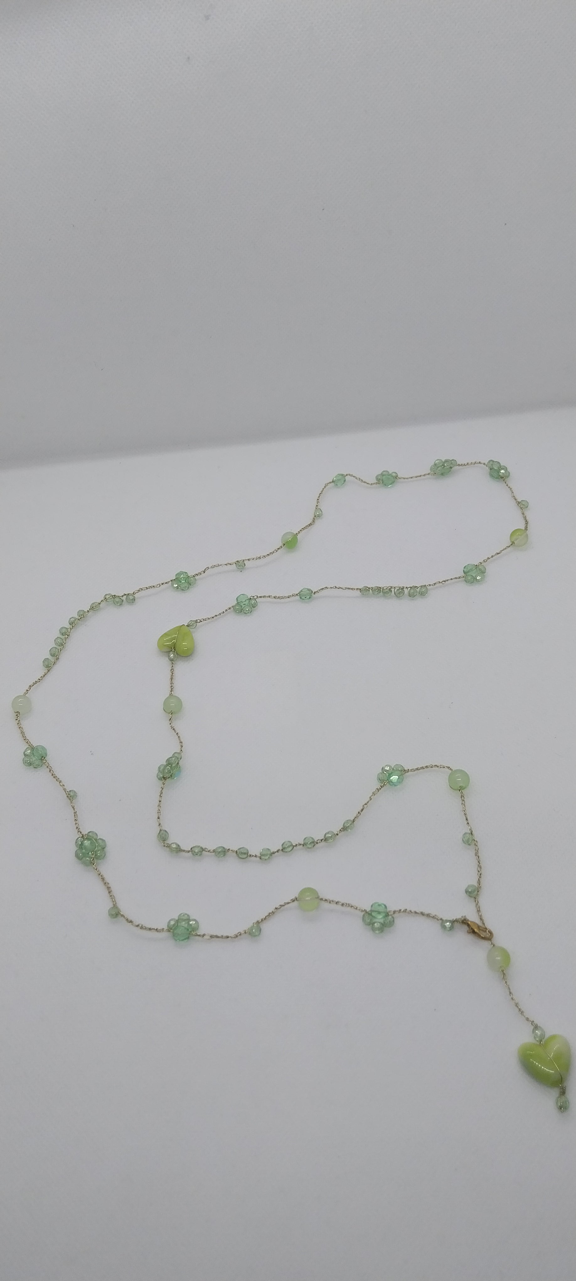 Gold Thread Necklace – Large Light Green Heart Bead & Stainless Steel Clasp