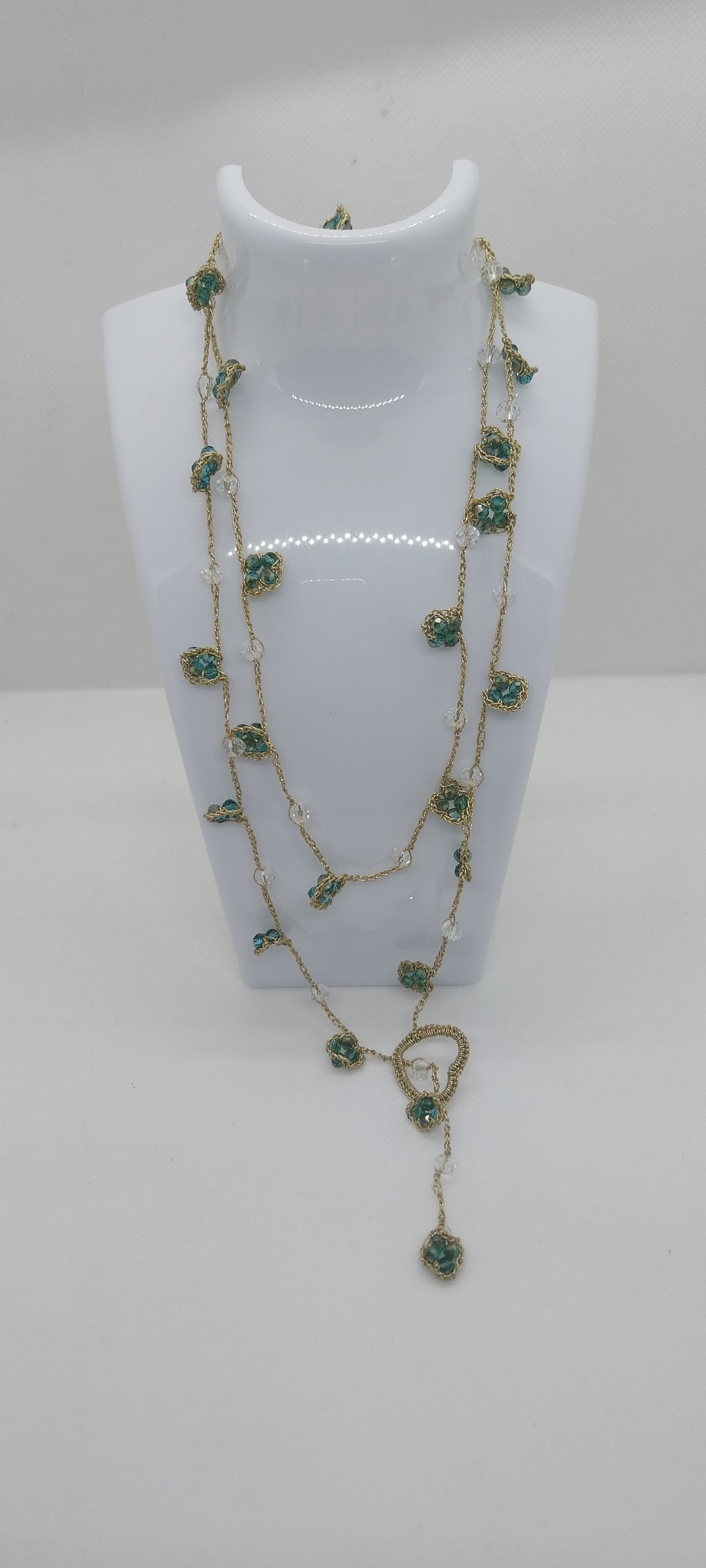 Sautoir Fil Doré – Pendentif Cœur & Perle Cristal Vert Foncé
