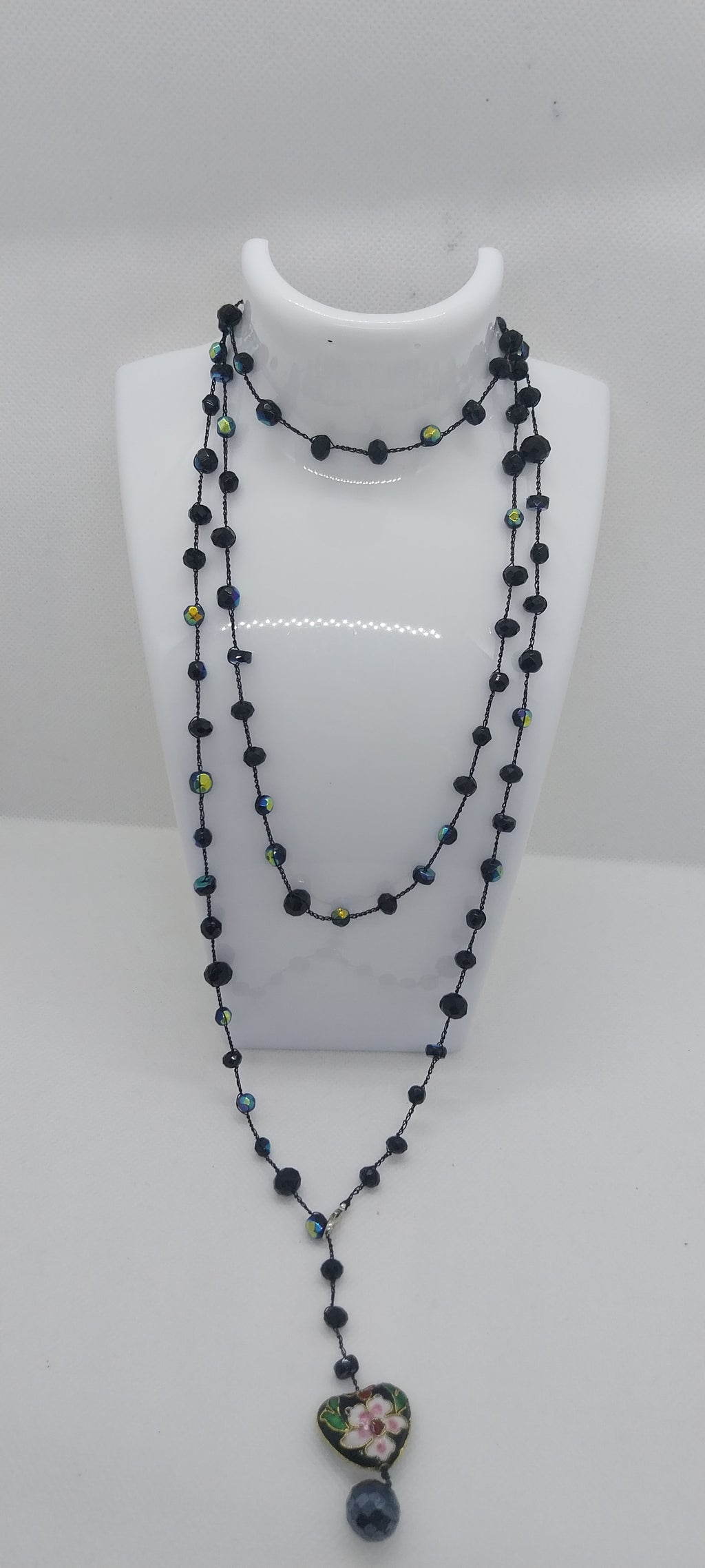 Black Wire Necklace – Black & Heart Crystal Beads, Stainless Steel Clasp