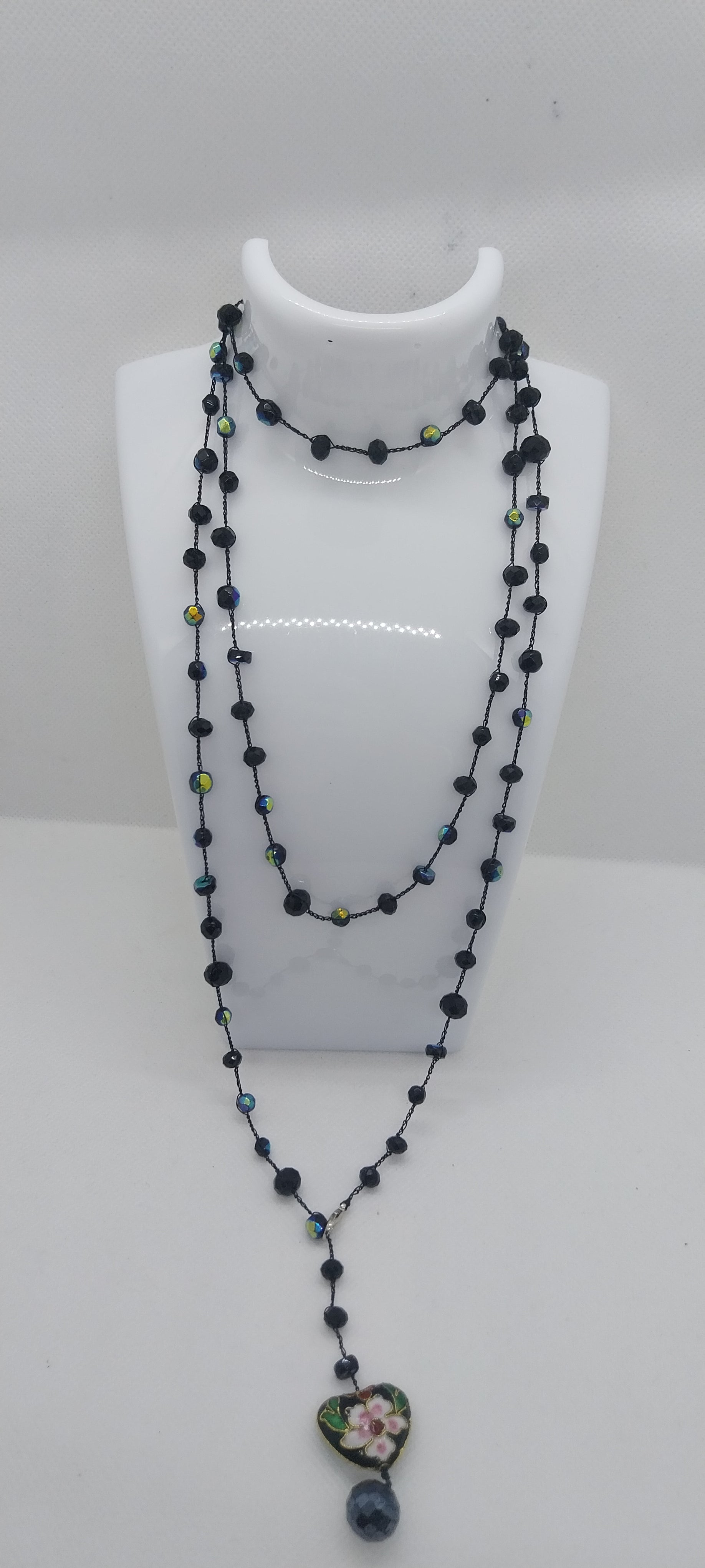 Black Wire Necklace – Black & Heart Crystal Beads, Stainless Steel Clasp