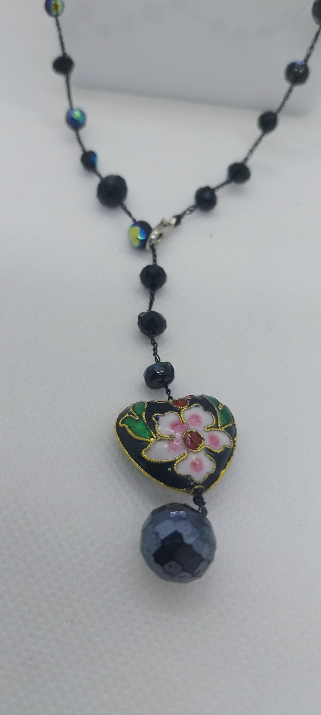 Black Wire Necklace – Black & Heart Crystal Beads, Stainless Steel Clasp