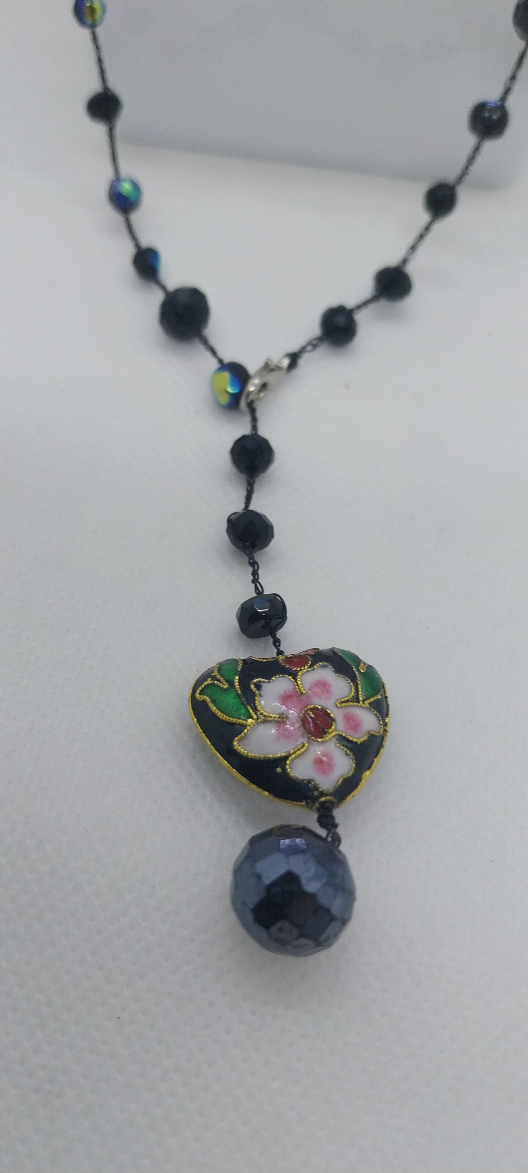 Black Wire Necklace – Black & Heart Crystal Beads, Stainless Steel Clasp