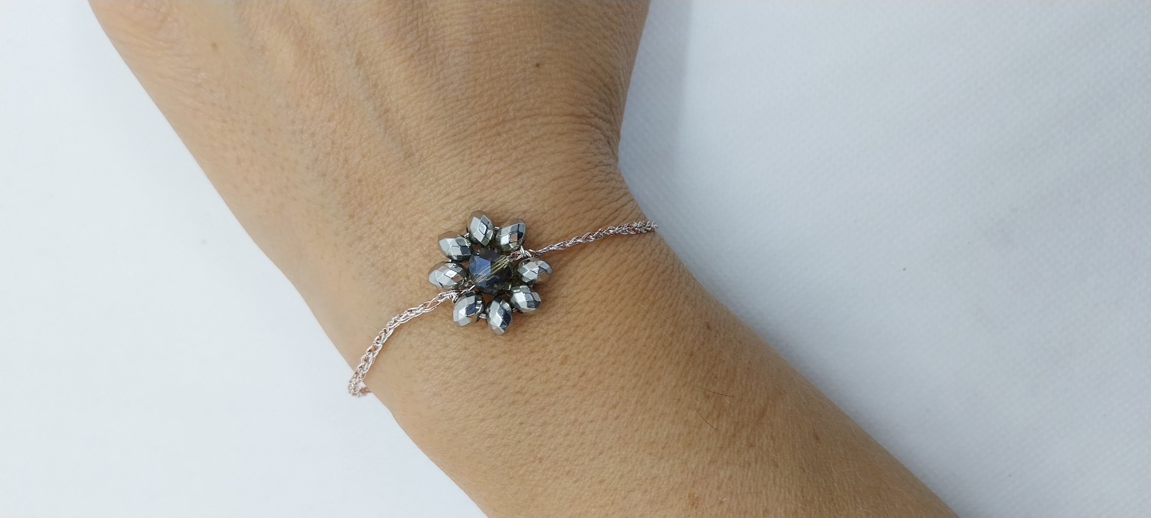 Bracelet Fleur Gris