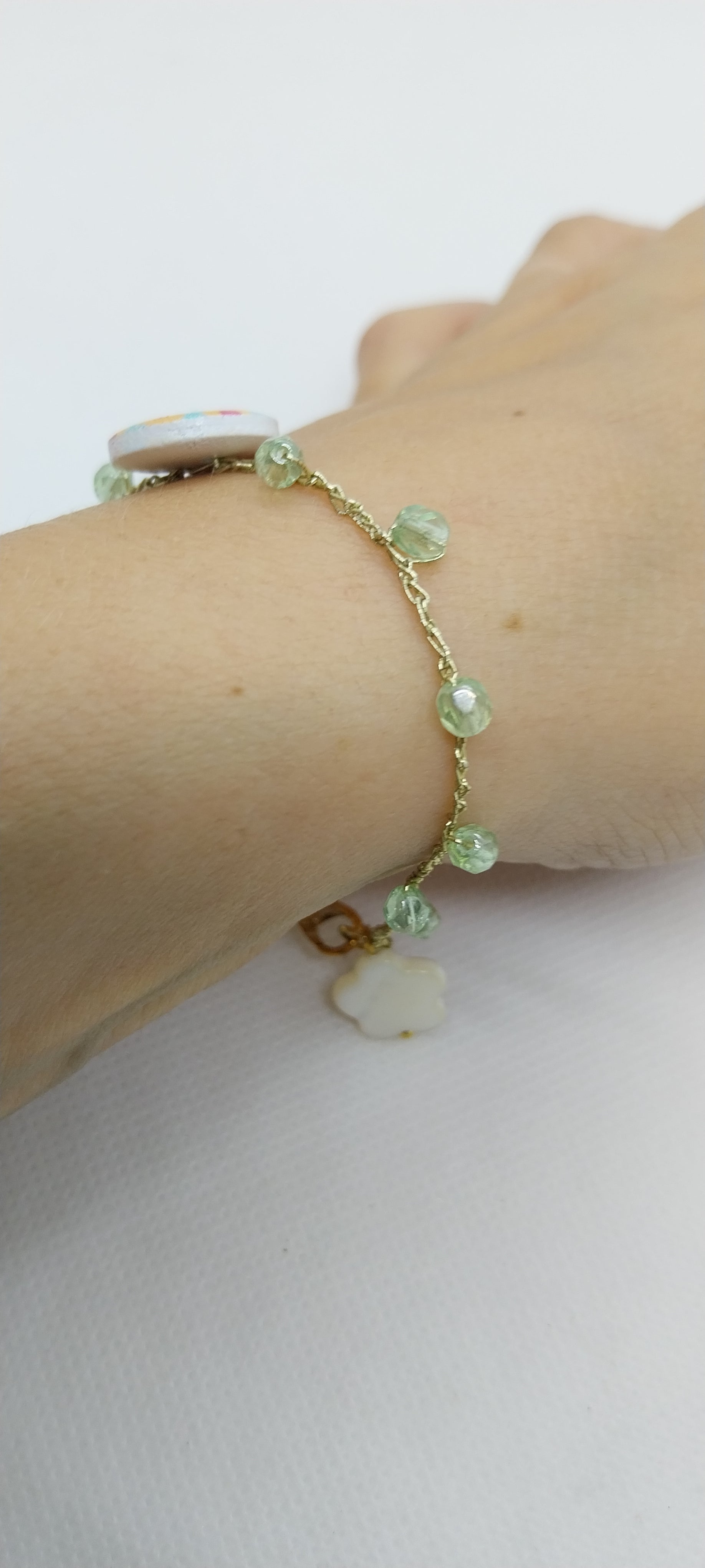 Bracelet Cristal Vert - Perle Bouton & Fil Or