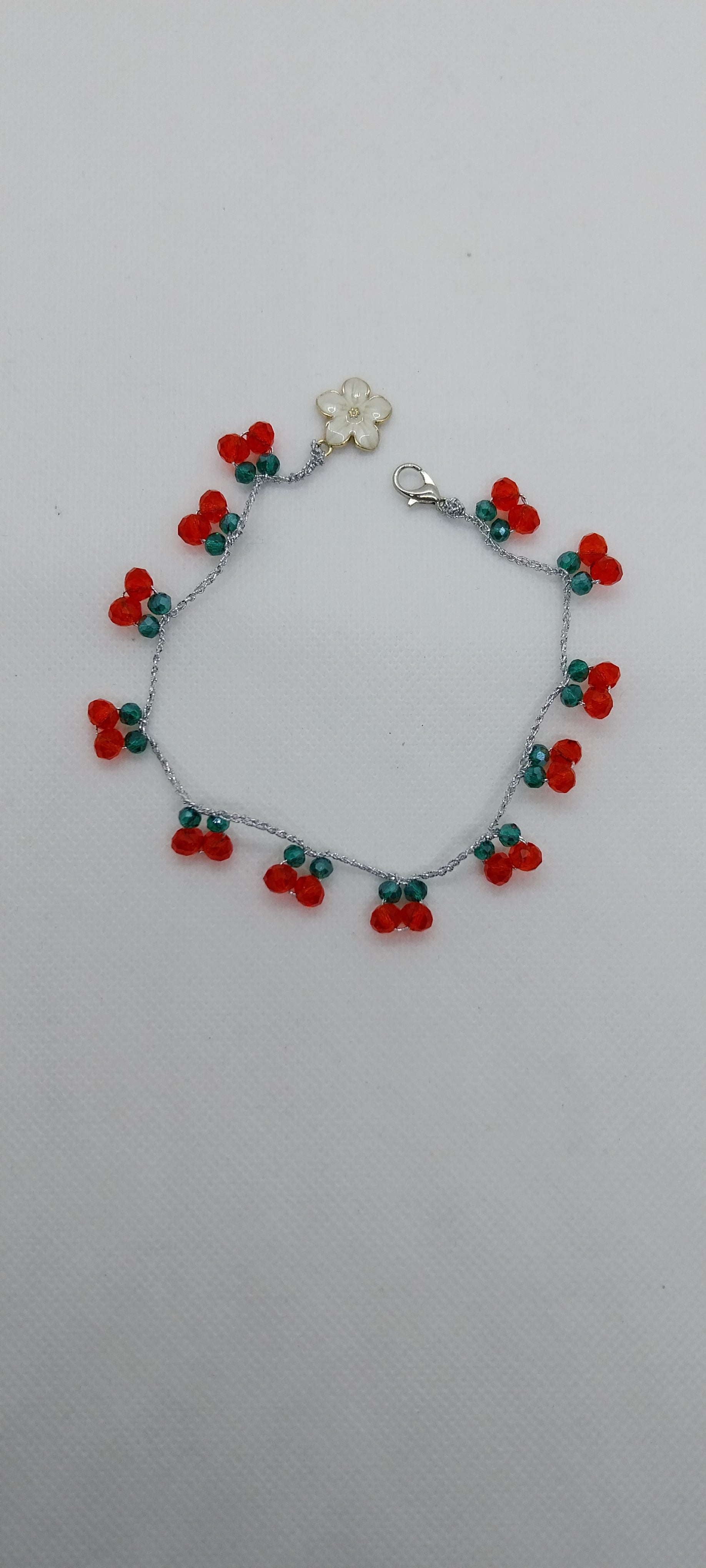 Bracelet de cheville cerise crocheté