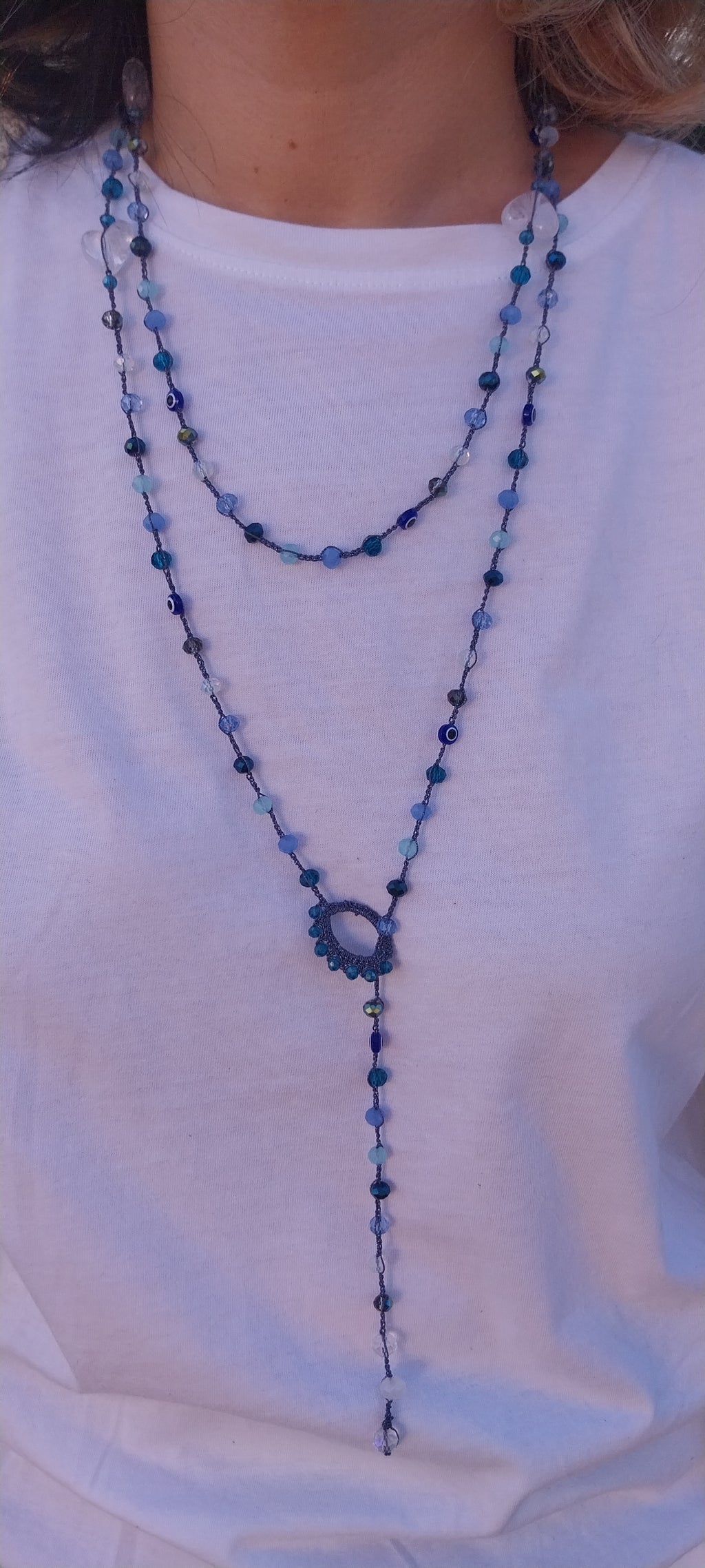 Shiny Blue Thread Necklace – White Heart & Tiger's Eye Beads