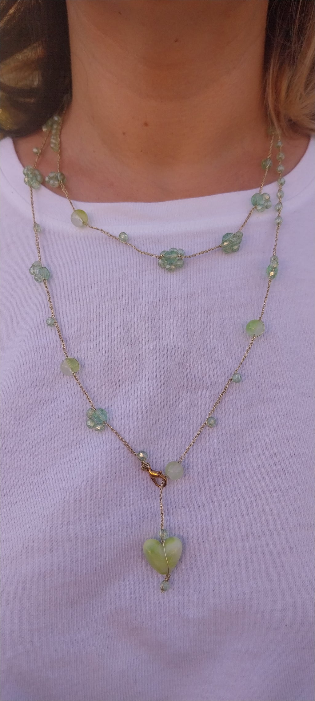 Gold Thread Necklace – Large Light Green Heart Bead & Stainless Steel Clasp