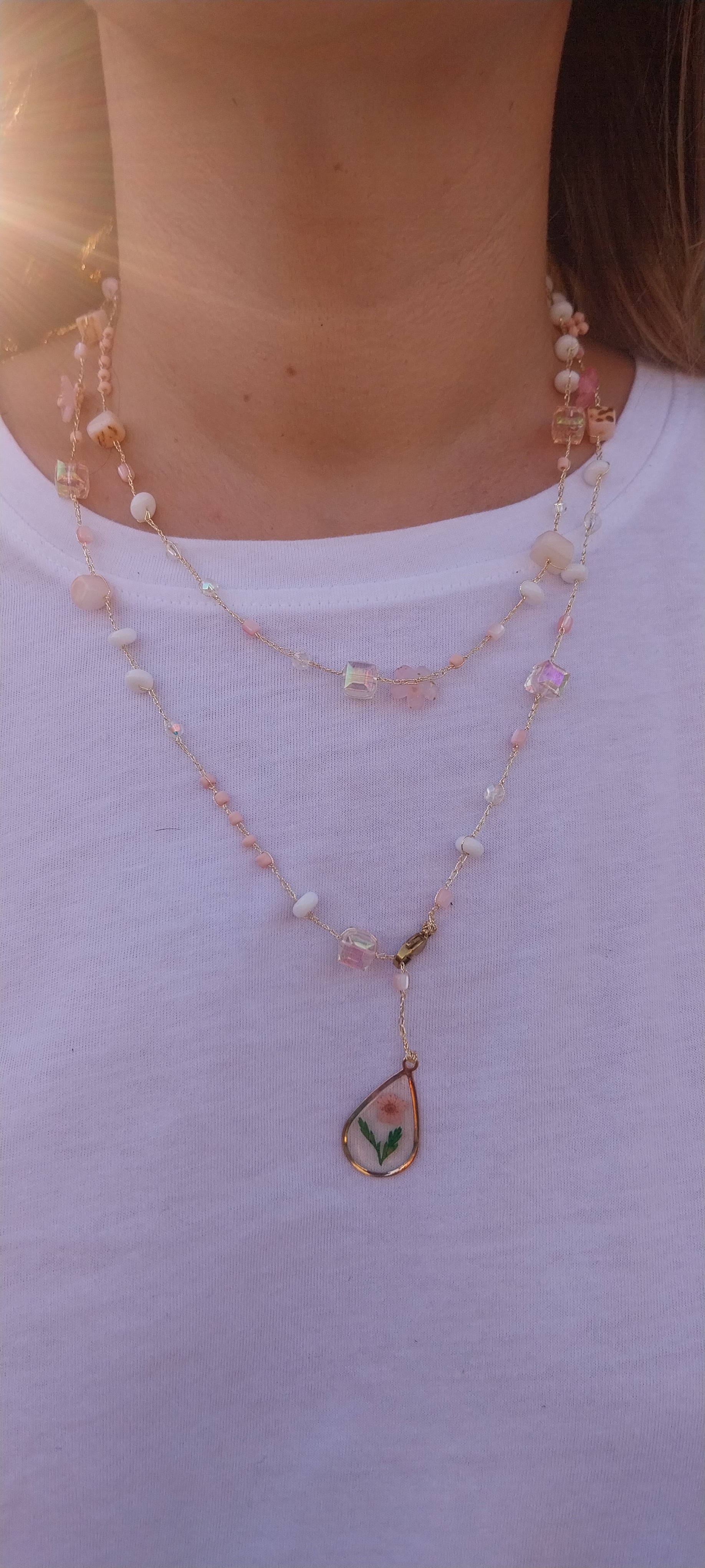 Dried Flower Pendant Necklace – Gold, White & Pink, Cube & Flower Beads