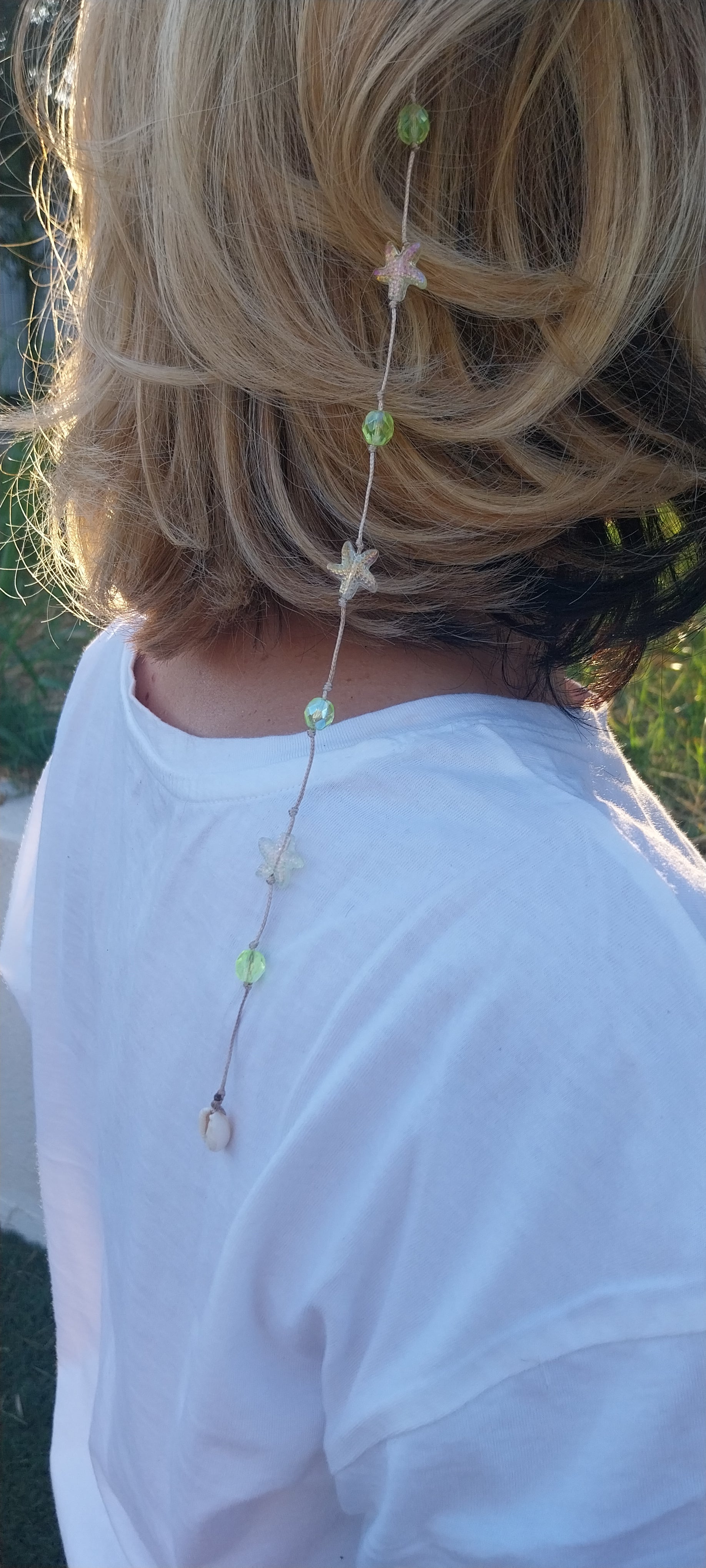Bijou de cheveux coquillage jaune et perle cristal jaune – Pince mèche