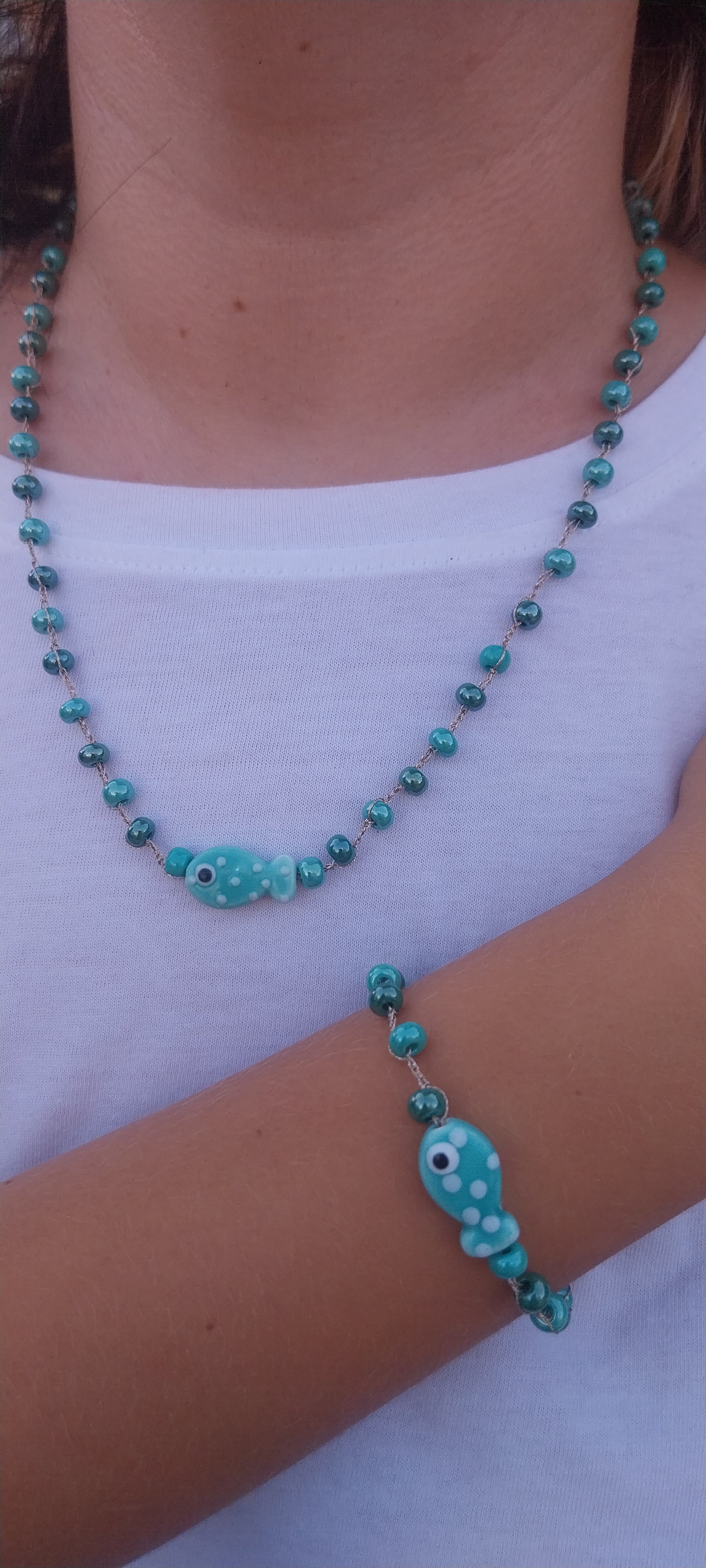 Ensemble Poisson Vert Kaki – Collier & Bracelet