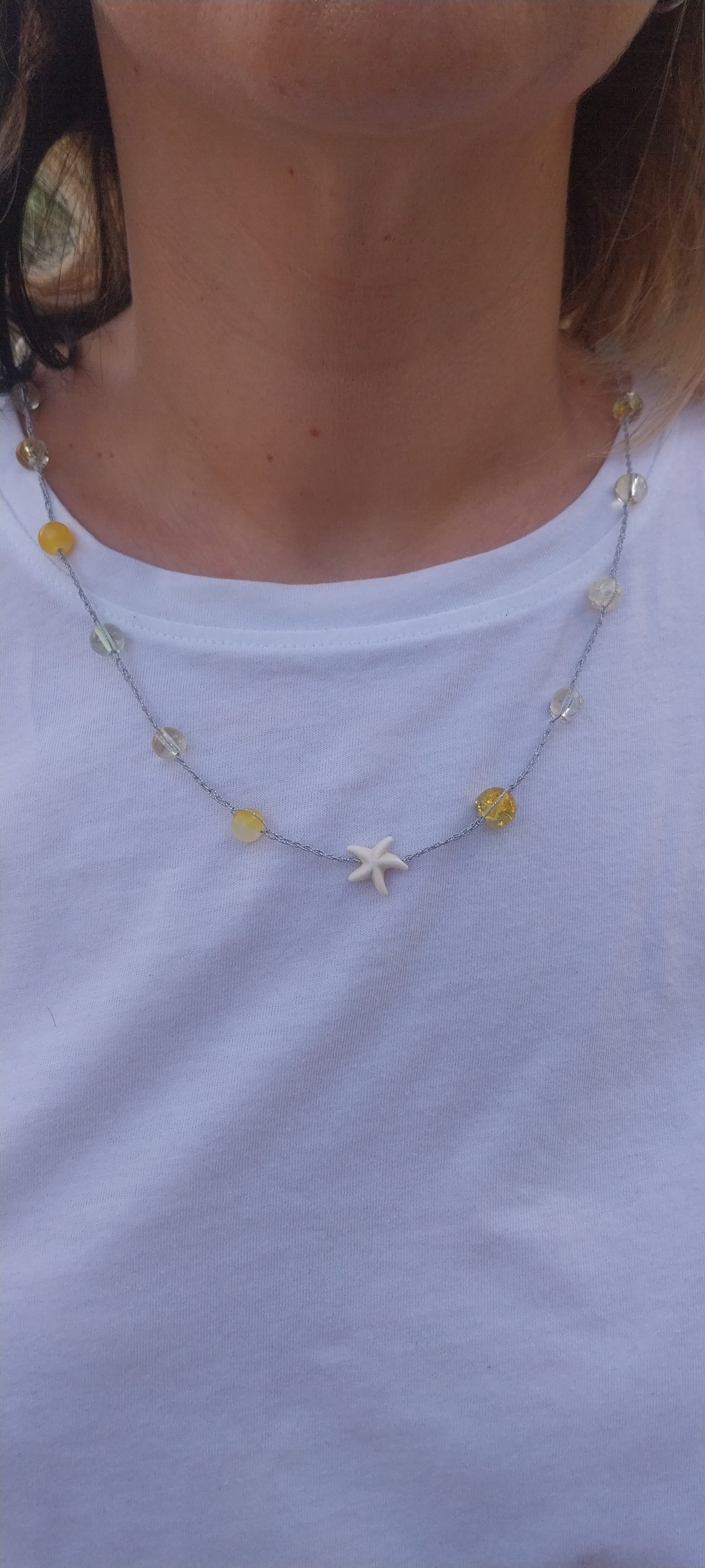 Pendentif Étoile de Mer – Orné de Coquillages Jaune Orangé