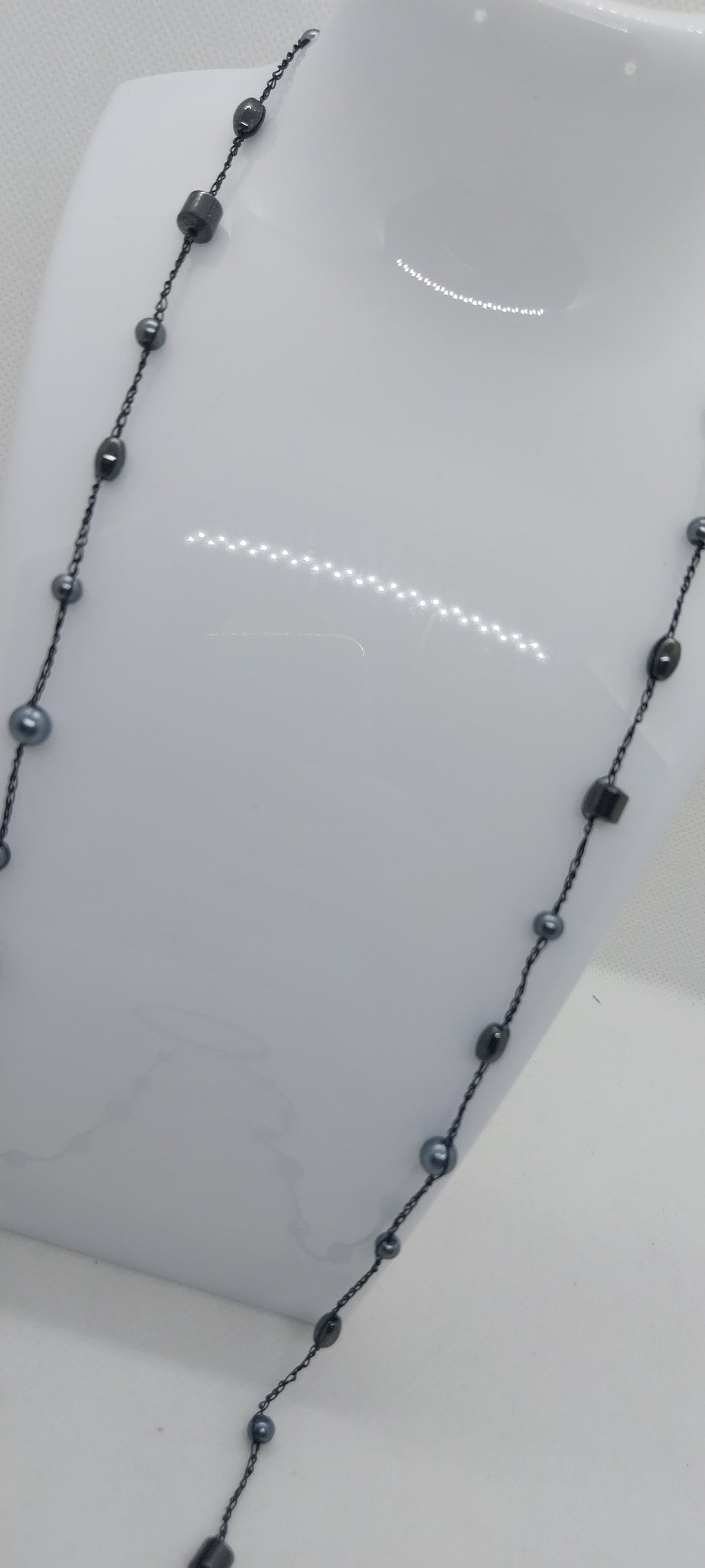 Porte-lunette perle noire — fil noir