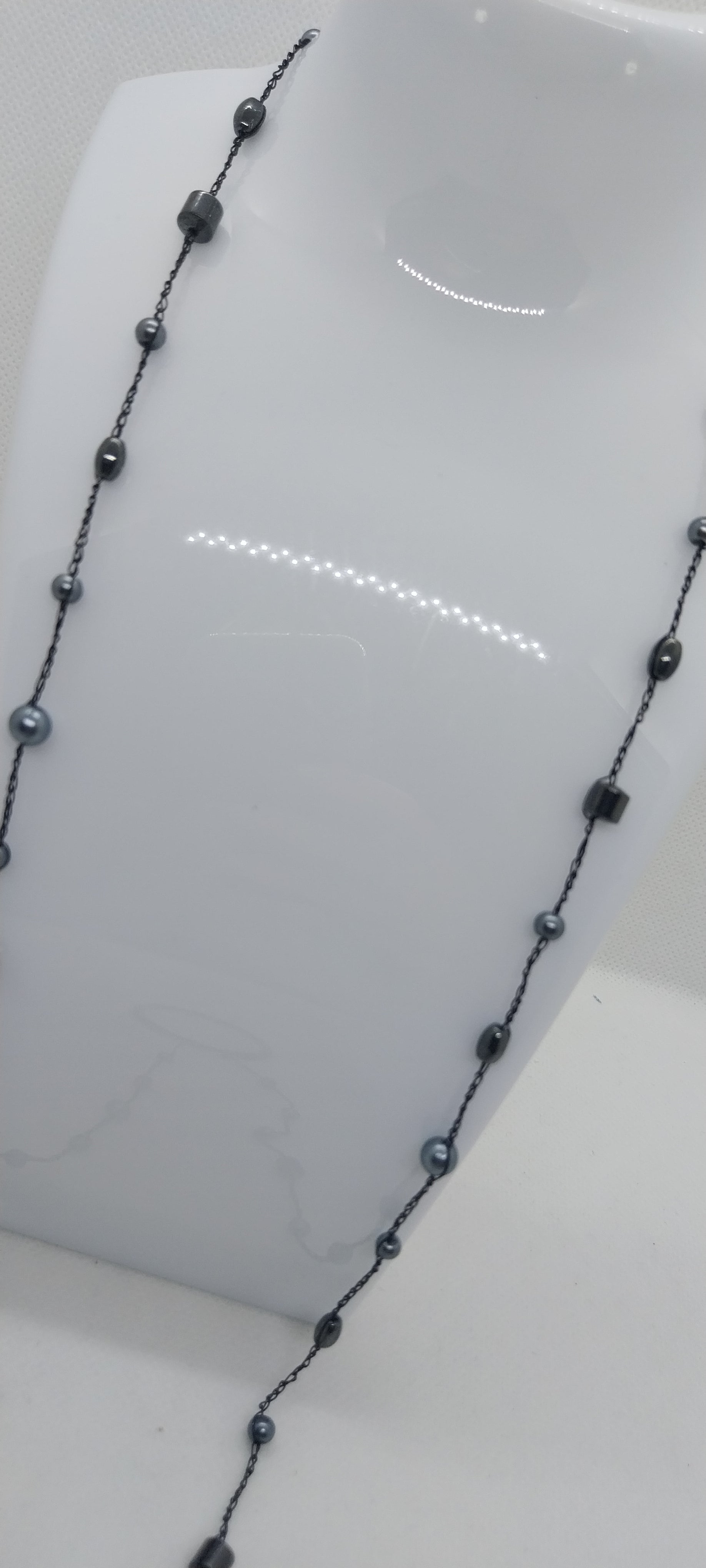 Porte-lunette perle noire — fil noir